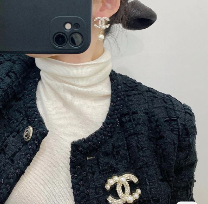 Ch**el earrings